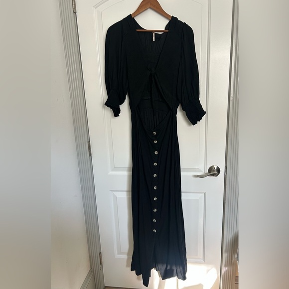 Free People Tie Front String of Hearts Maxi Dress Boho Black size large - Picture 14 of 14